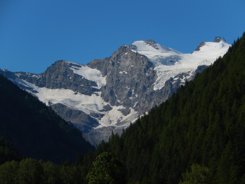 Albergo Du Soleil Cogne Bagian luar foto
